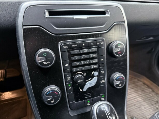 volvo-v70-diesel-2014-big-20