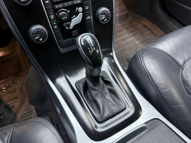 volvo-v70-diesel-2014-big-19