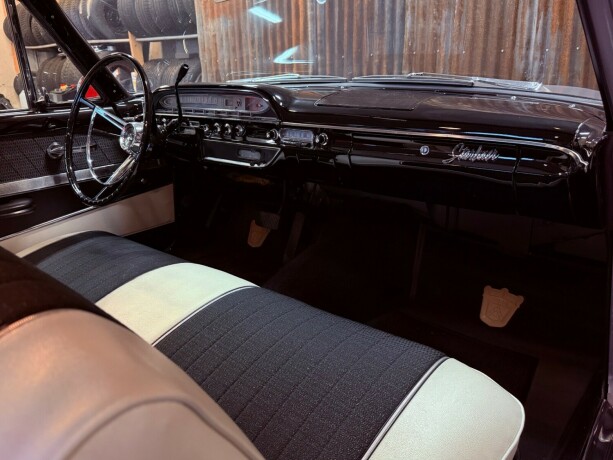 ford-galaxie-bensin-1961-big-28