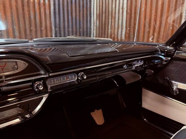 ford-galaxie-bensin-1961-big-25