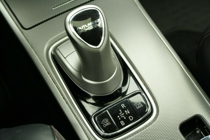mitsubishi-outlander-elektrisitetbensin-2018-big-48