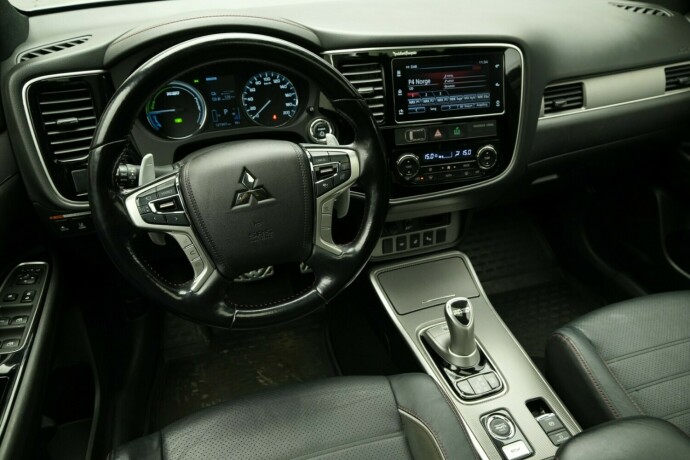 mitsubishi-outlander-elektrisitetbensin-2018-big-24