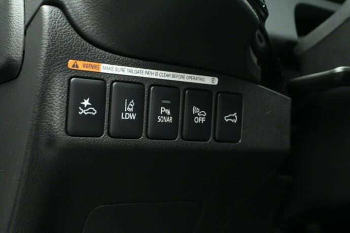 mitsubishi-outlander-elektrisitetbensin-2018-big-29
