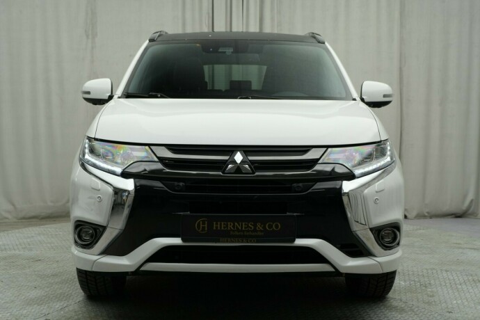 mitsubishi-outlander-elektrisitetbensin-2018-big-8