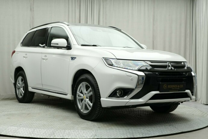 mitsubishi-outlander-elektrisitetbensin-2018-big-7