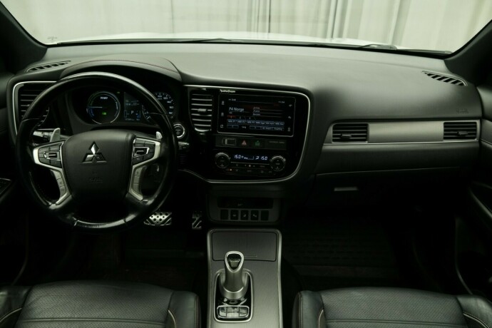 mitsubishi-outlander-elektrisitetbensin-2018-big-23