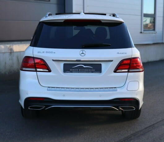 mercedes-benz-gle500-e-elektrisitetbensin-2017-big-5