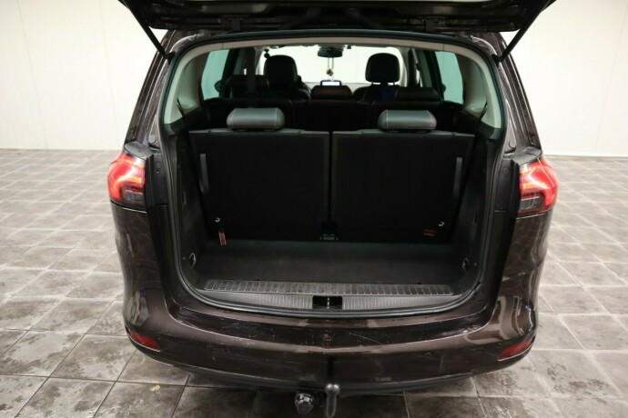 opel-zafira-tourer-bensin-2012-big-16