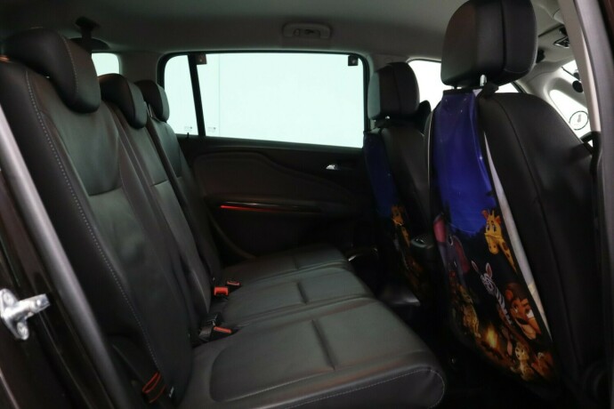 opel-zafira-tourer-bensin-2012-big-26