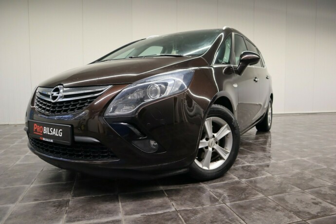 opel-zafira-tourer-bensin-2012-big-0
