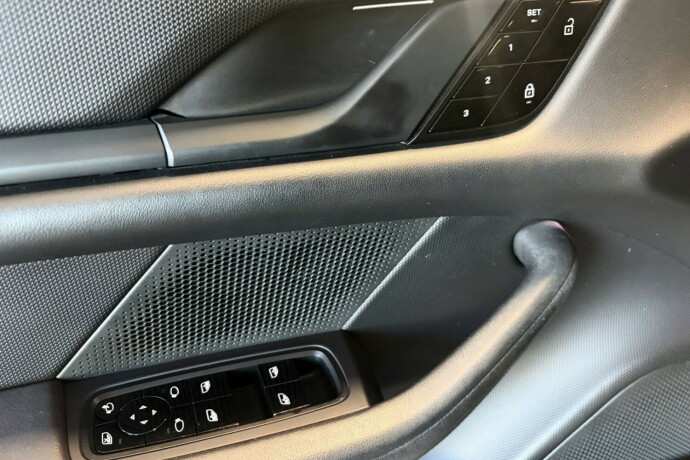 porsche-taycan-elektrisitet-2021-big-24