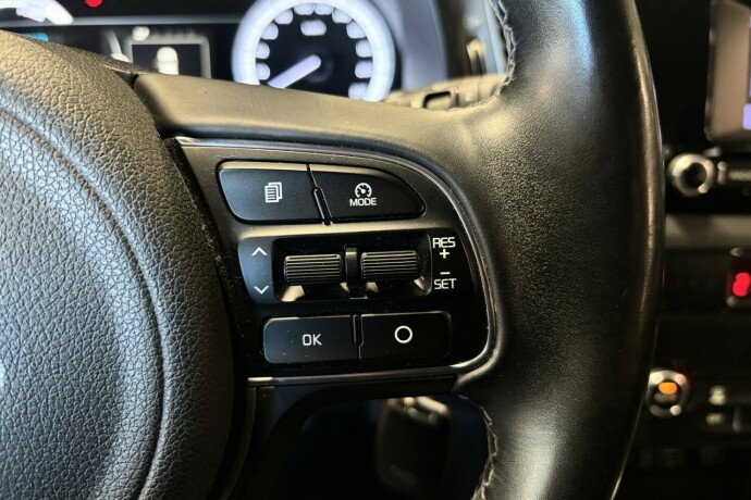 kia-niro-elektrisitetbensin-2017-big-23