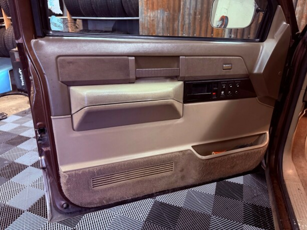 chevrolet-silverado-1500-bensin-1988-big-24