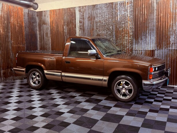 chevrolet-silverado-1500-bensin-1988-big-1