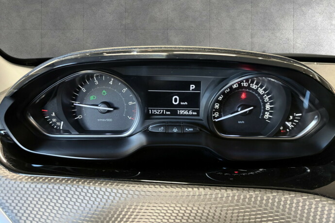 peugeot-2008-bensin-2018-big-23