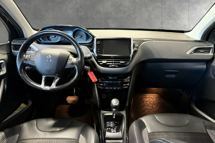 peugeot-2008-bensin-2018-big-15
