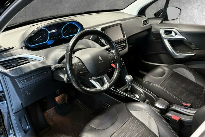 peugeot-2008-bensin-2018-big-9