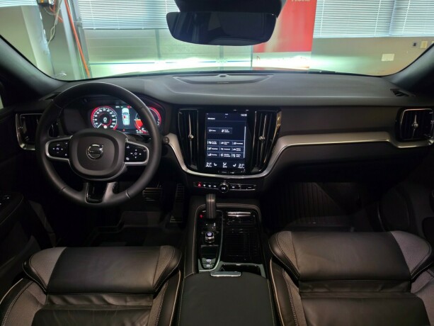 volvo-v60-plug-in-petrol-2022-big-39