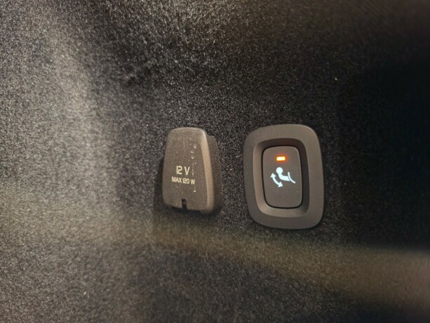 volvo-v60-plug-in-petrol-2022-big-23