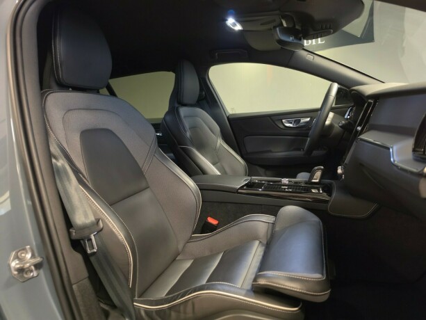 volvo-v60-plug-in-petrol-2022-big-13