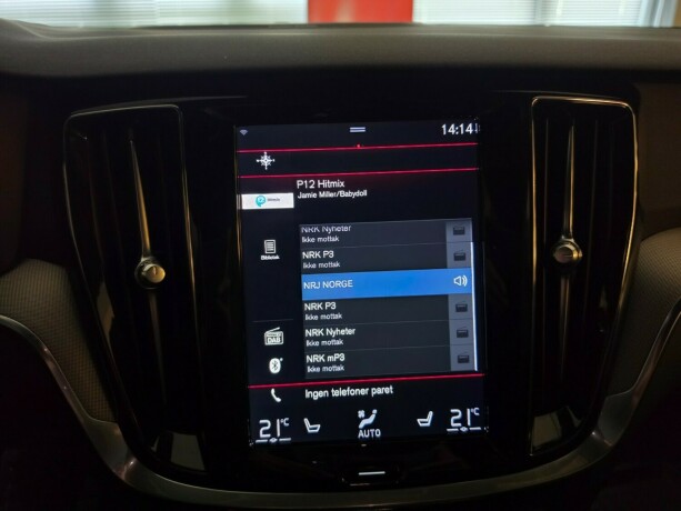 volvo-v60-plug-in-petrol-2022-big-36