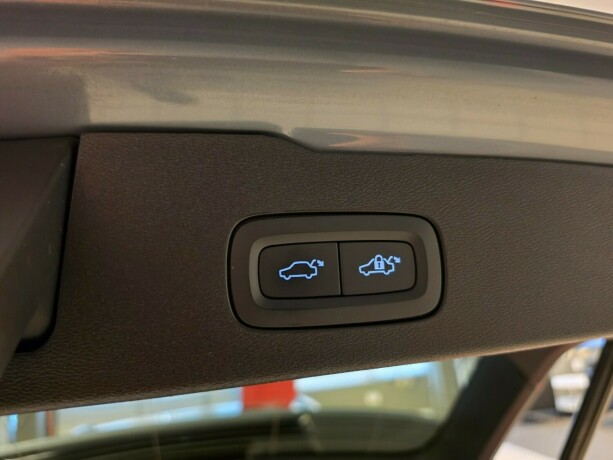 volvo-v60-plug-in-petrol-2022-big-22