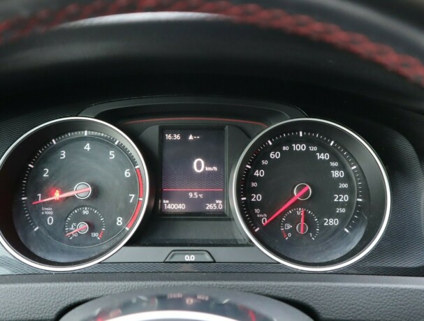 volkswagen-golf-vii-bensin-2017-big-23