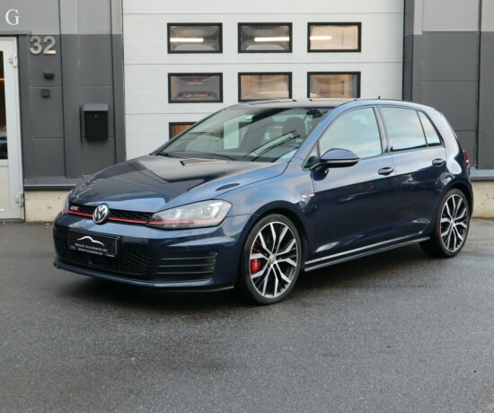 volkswagen-golf-vii-bensin-2017-big-0