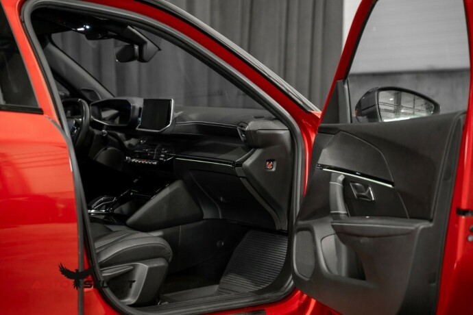peugeot-e-2008-elektrisitet-2021-big-12