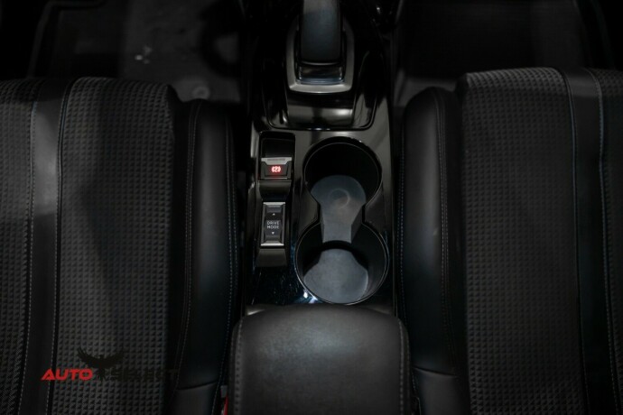 peugeot-e-2008-elektrisitet-2021-big-30