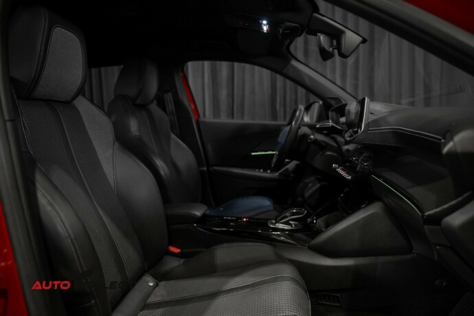 peugeot-e-2008-elektrisitet-2021-big-13