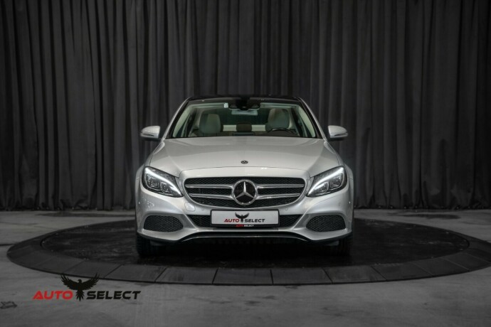 mercedes-benz-c200-bensin-2018-big-3