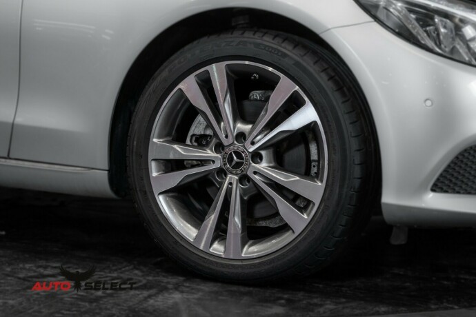 mercedes-benz-c200-bensin-2018-big-2