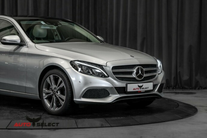 mercedes-benz-c200-bensin-2018-big-1