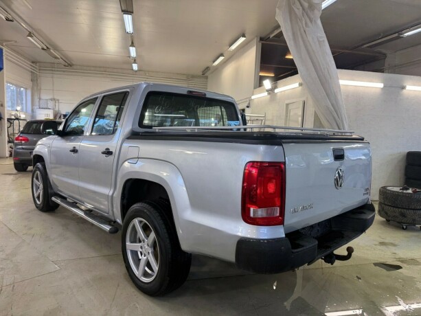 volkswagen-amarok-diesel-2011-big-5