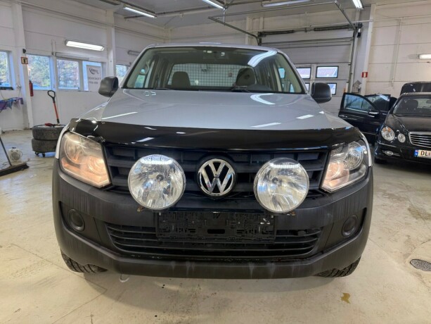 volkswagen-amarok-diesel-2011-big-8