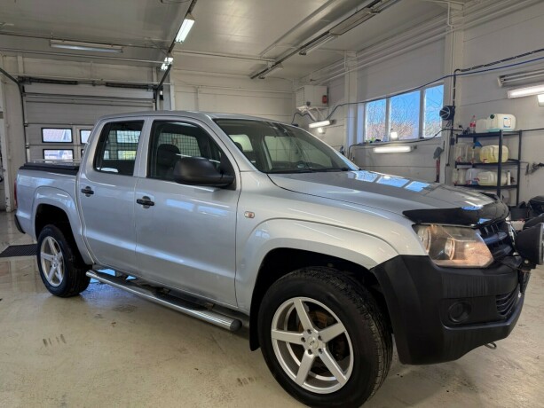 volkswagen-amarok-diesel-2011-big-1