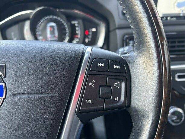 volvo-xc-70-diesel-2016-big-21