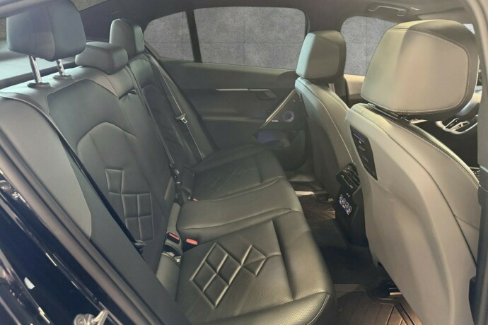 bmw-i5-m60-elektrisitet-2024-big-32