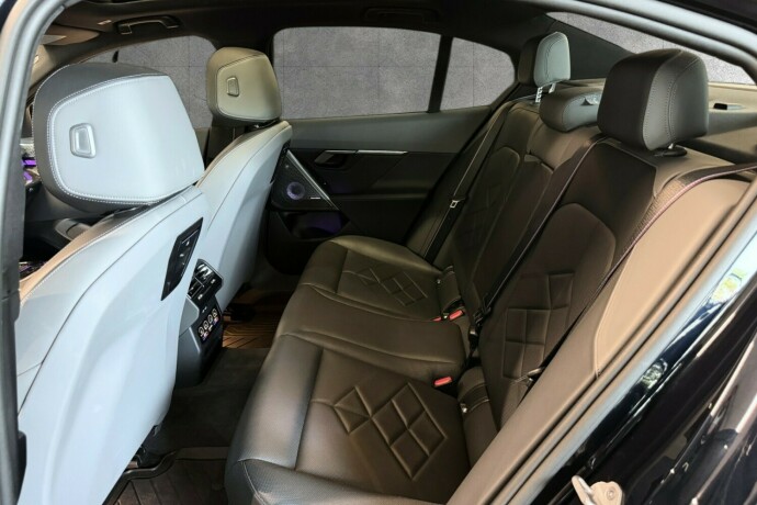 bmw-i5-m60-elektrisitet-2024-big-28