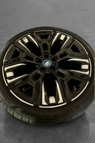 bmw-i5-m60-elektrisitet-2024-big-40