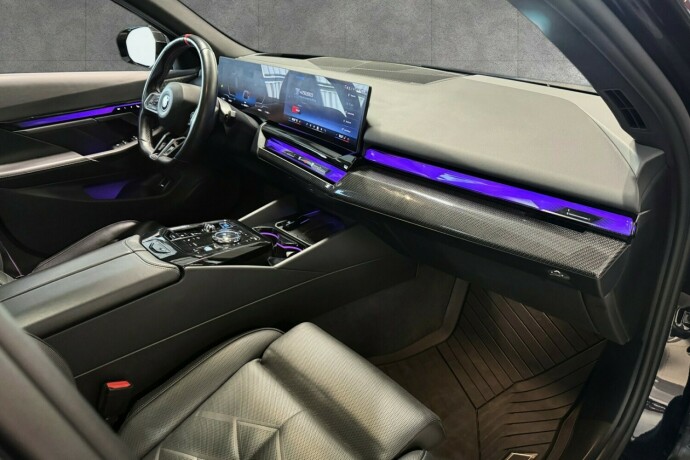 bmw-i5-m60-elektrisitet-2024-big-31