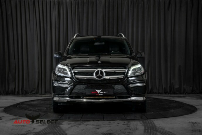 mercedes-benz-gl350-diesel-2012-big-3