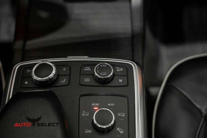 mercedes-benz-gl350-diesel-2012-big-45