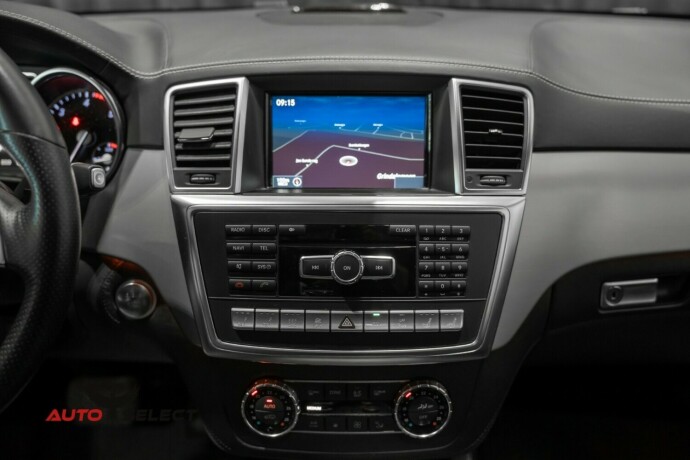 mercedes-benz-gl350-diesel-2012-big-41