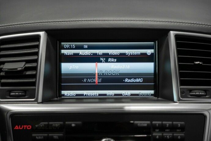mercedes-benz-gl350-diesel-2012-big-48
