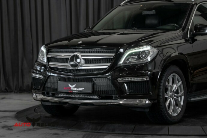 mercedes-benz-gl350-diesel-2012-big-5