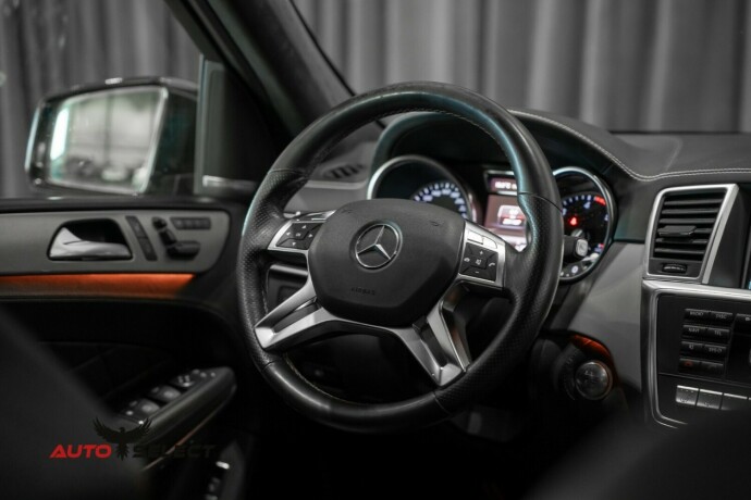mercedes-benz-gl350-diesel-2012-big-32
