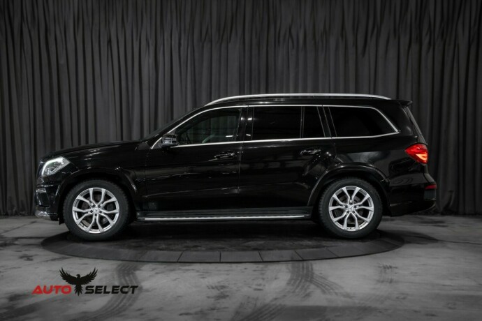 mercedes-benz-gl350-diesel-2012-big-6