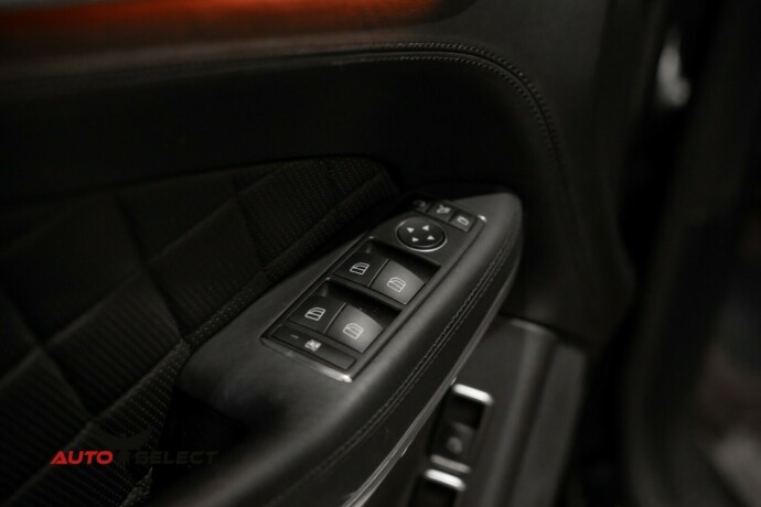 mercedes-benz-gl350-diesel-2012-big-27